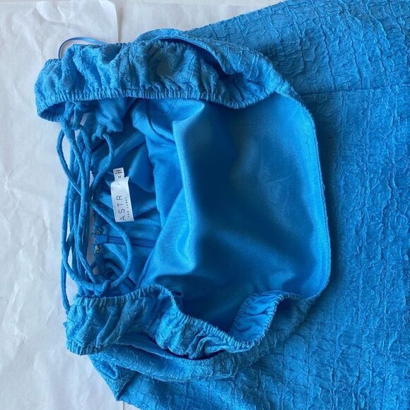 ASTR THE LABEL Midi Blue Dress Lace Up Open Back NWOT Women M Crinkle - Picture 9 of 11